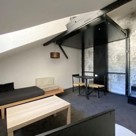Superbe Studio Avec Terrasse - Cathedrale Нант Екстериор снимка